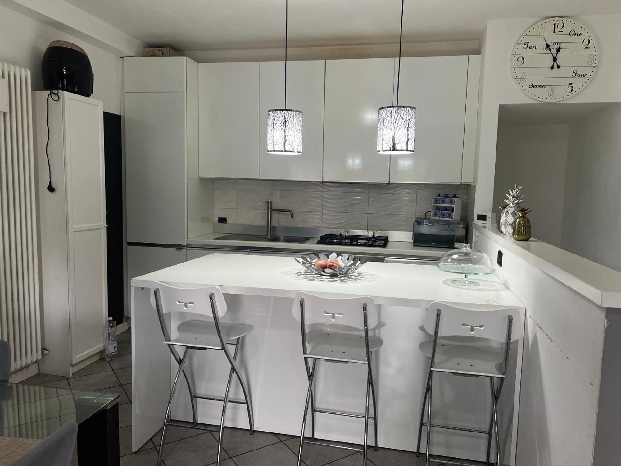 B&B Resilienza - Camera Privata Con Bagno Lecco Eksteriør bilde