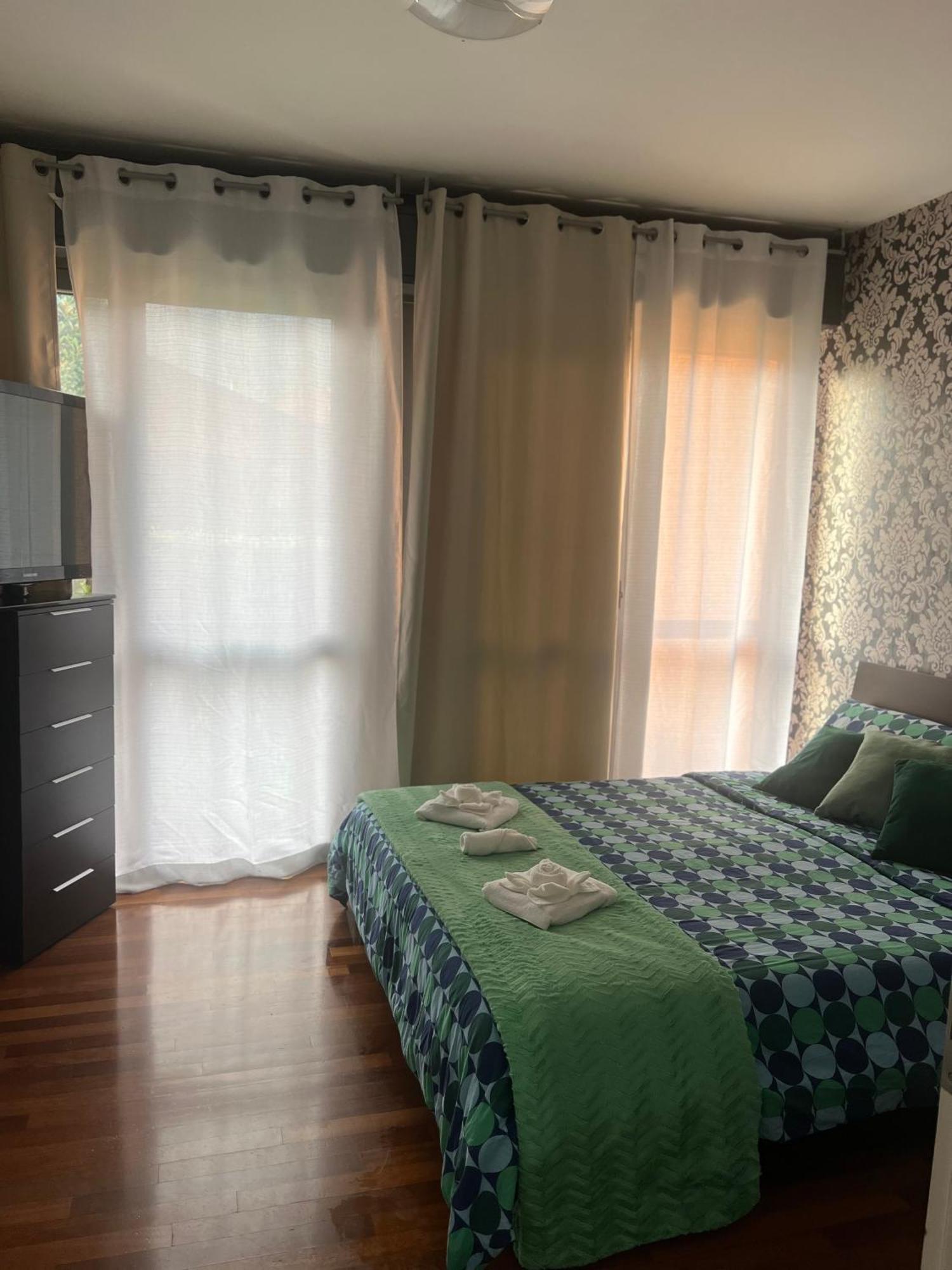 B&B Resilienza - Camera Privata Con Bagno Lecco Eksteriør bilde